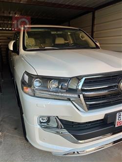 تويوتا لاندكروزر